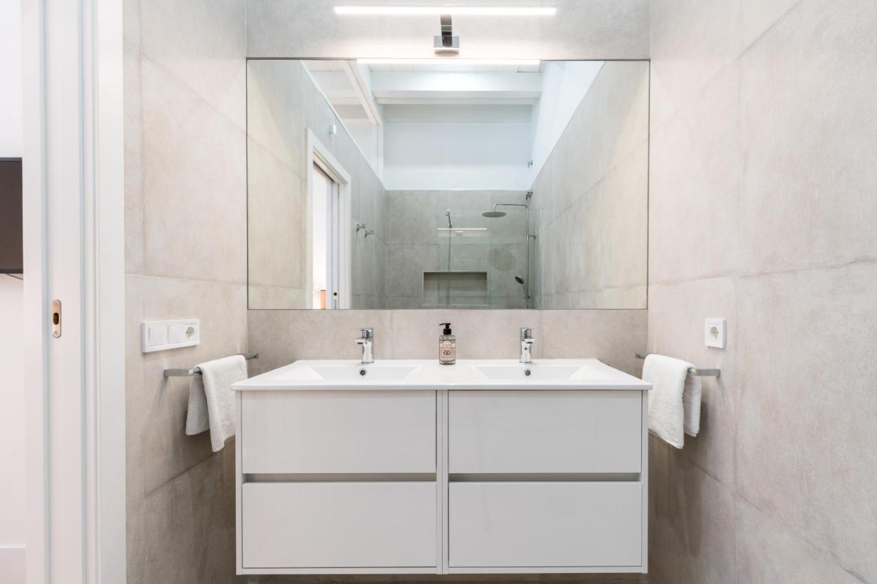 Puerta Real Home Apartment 1 Siviglia Esterno foto